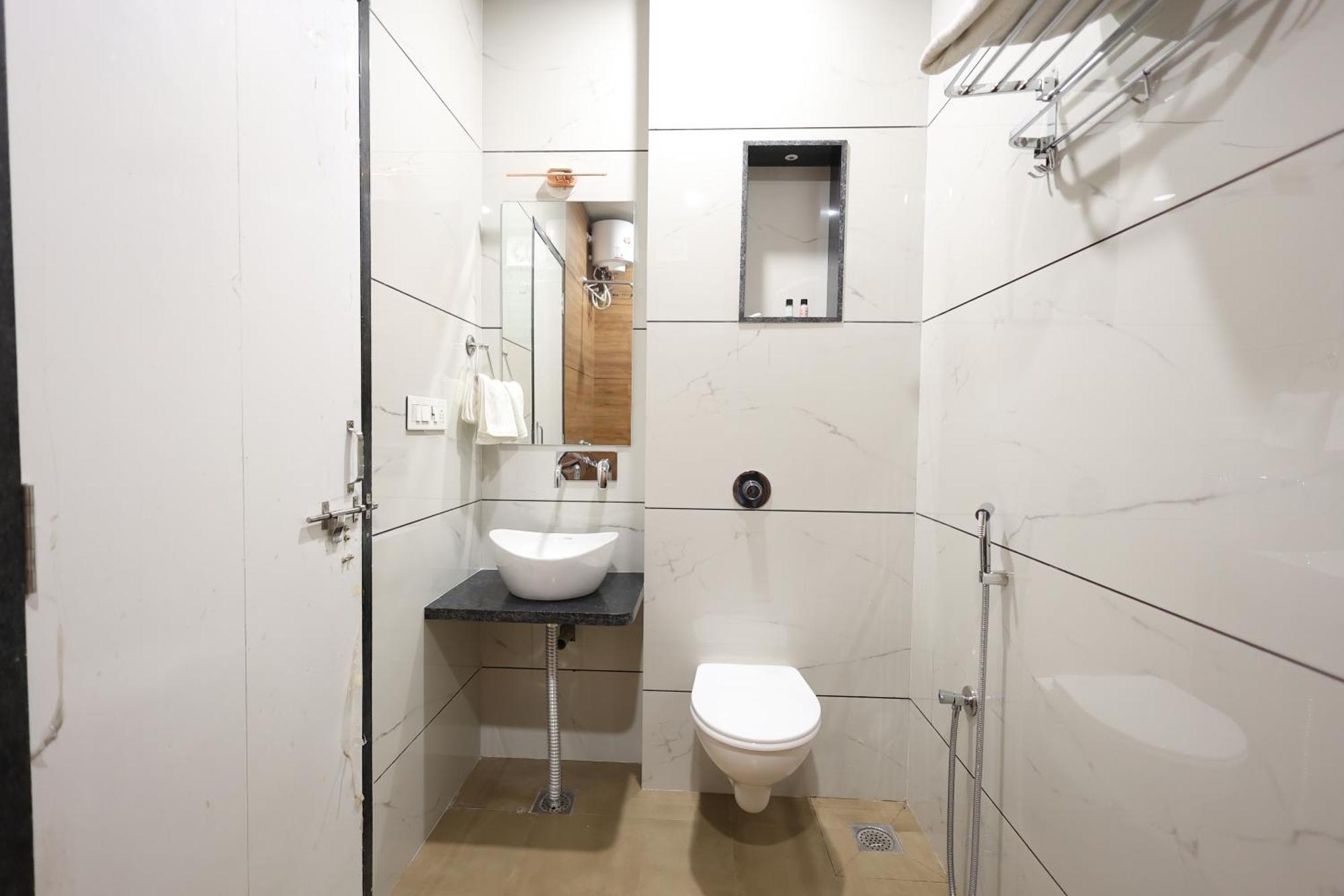 Hotel The Tri Arrow Khātu Zewnętrze zdjęcie
